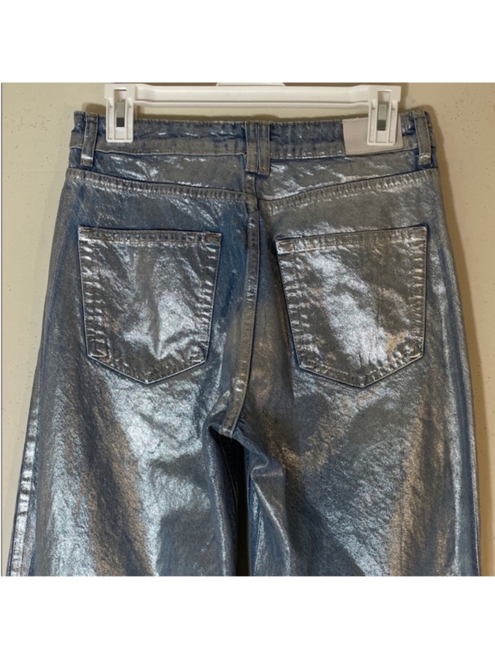 NEW! Blogger’s Favorite Zara Boho Metallic Wide Leg Jeans in Light Silver. 4. - Picture 15 of 16